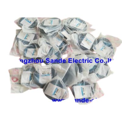 E2E-X10ME1 नया OMRON निकटता स्विच E2EX10ME1 E2E-X10ME1 E2E-X10ME1