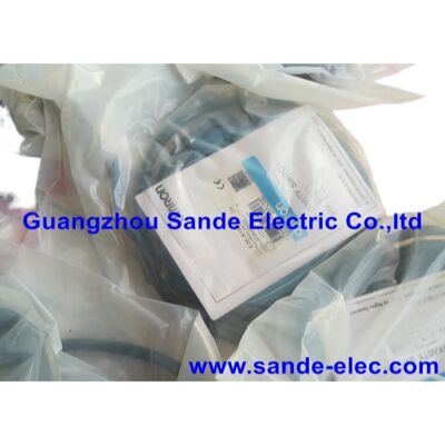 E2E-X10ME1 नया OMRON निकटता स्विच E2EX10ME1 E2E-X10ME1 E2E-X10ME1