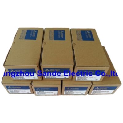 HC-KFS43 नई मित्सुबिशी सर्वो मोटर HCKFS43 निः शुल्क त्वरित शिपिंग एक साल की वारंटी